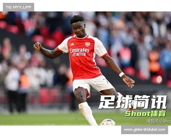 萨卡荣膺英格兰年度最佳球员展现卓越风采和实力