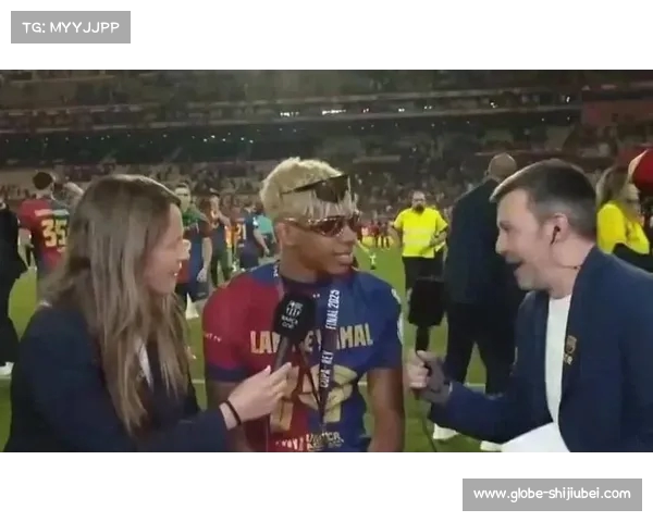 巴萨关注三笘薫表现出色但因费用问题未能成行