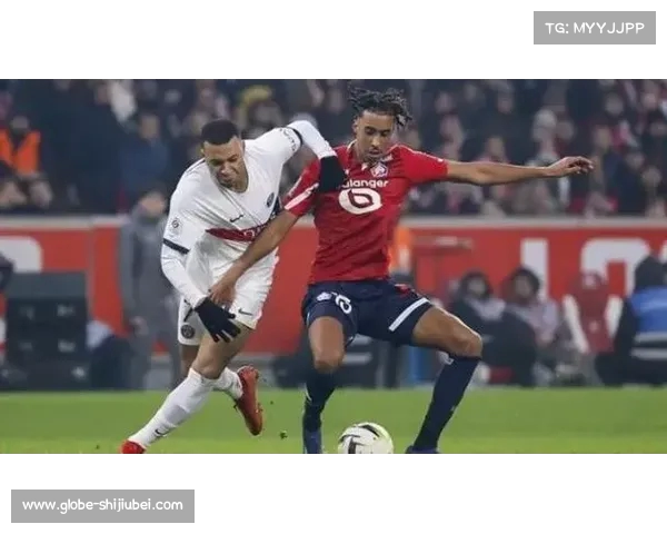 皇马曼联巴黎争夺18岁后卫约罗引发转会市场热潮