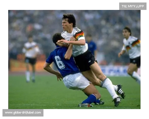 马特乌斯向阿根廷奉献马拉多纳世界杯球衣展现球员之间的深厚情谊