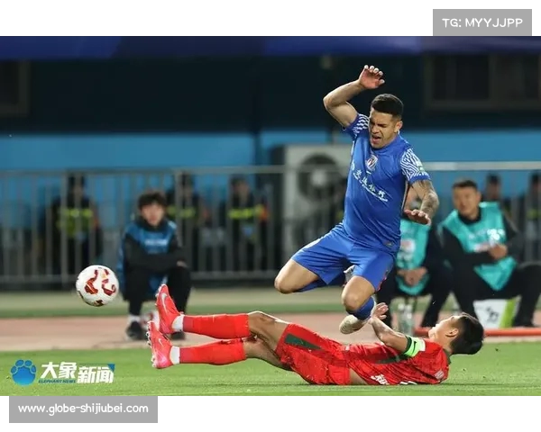 张昱杰禁区胸部停球抽射破门深圳逆转申花实现精彩反超